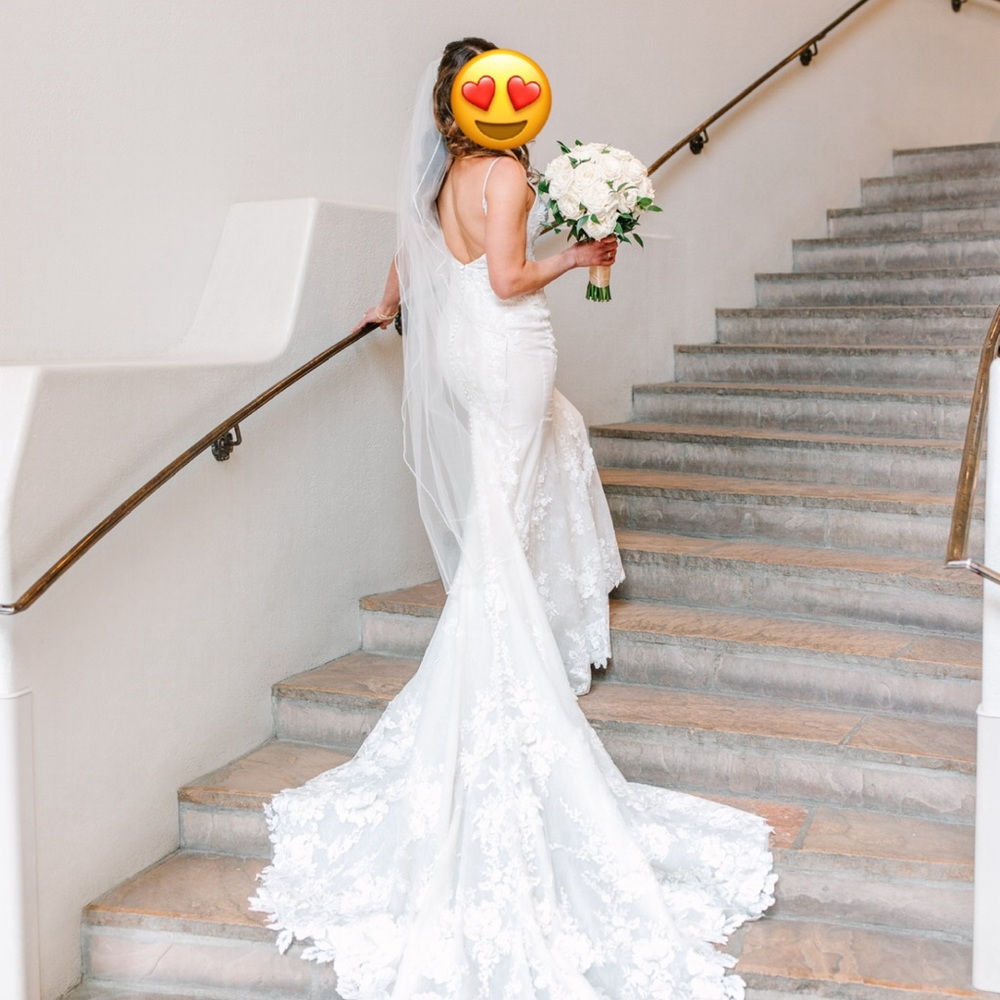 Martina Liana Cream Sleeveless Plunge Gown Wedding - Picture 3 of 4